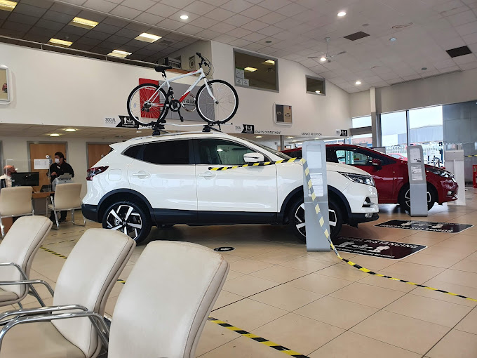 macklin-motors-nissan-glasgow-south-photo-1