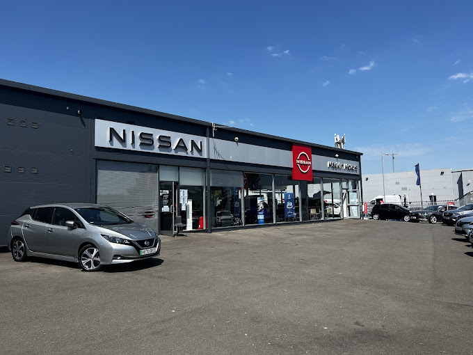 macklin-motors-nissan-glasgow-south-photo-2