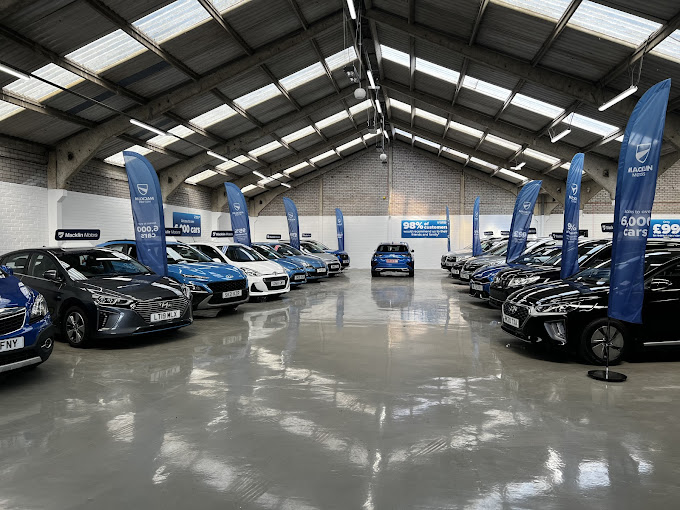 macklin-motors-hyundai-mitsubishi-edinburgh-west-photo