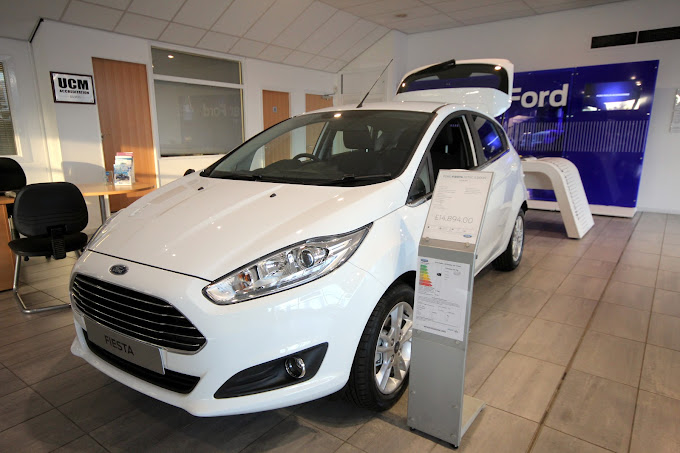 evans-halshaw-ford---kirkintilloch-photo