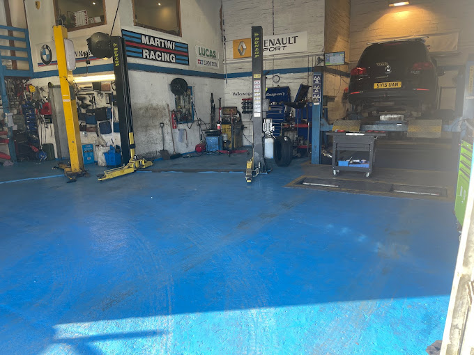 m--m-auto-repairs--photo