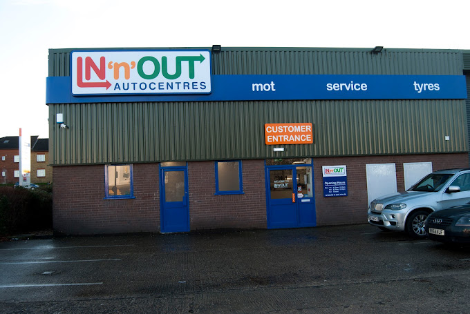 innout-autocentres-basingstoke-photo-2