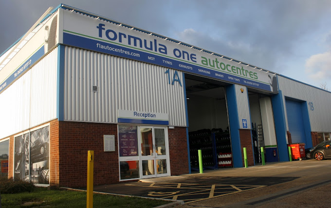 formula-one-autocentre---farnborough-photo-1