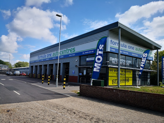 formula-one-autocentre---newbury-photo