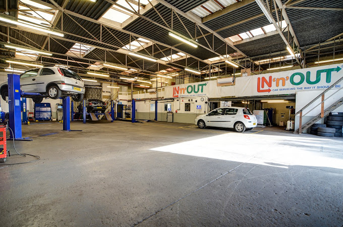 innout-autocentres-basildon-photo-5