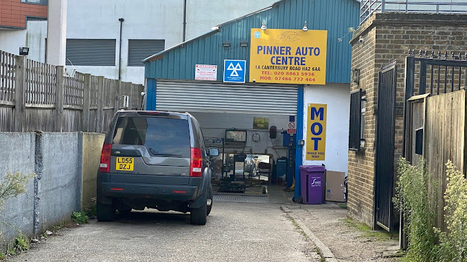 pinner-auto-centre-photo