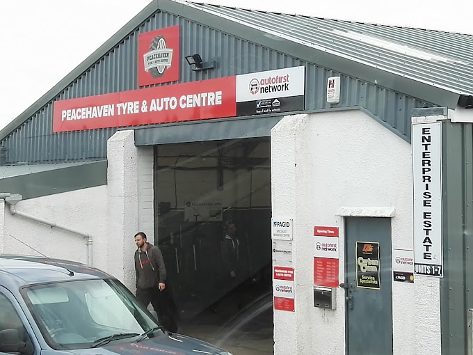 peacehaven-tyre--auto-centre-photo