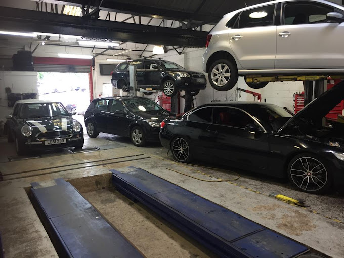 jj-auto-solutions-photo-1