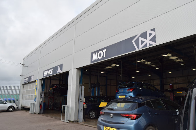 thame-cars-photo-1