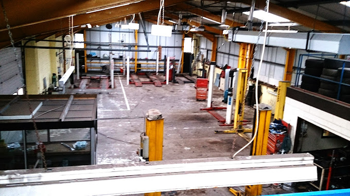 bowens-garage-photo-4