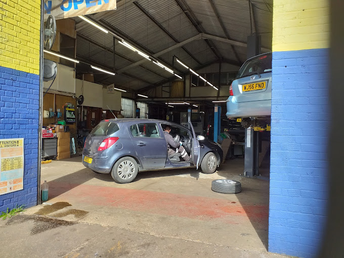 kesgrave-tyre-and-exhaust-centre-photo