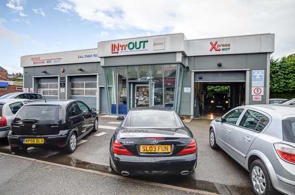 innout-auto-centres---northampton-towcester-road-photo-6