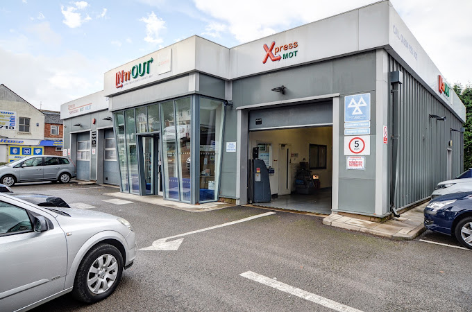 innout-auto-centres---northampton-kettering-road-photo-1