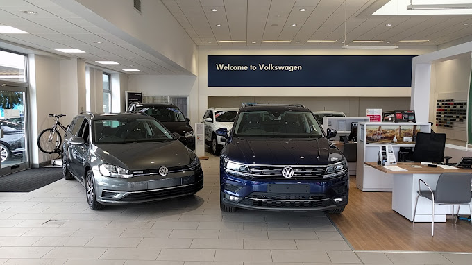 johnsons-volkswagen-redditch-photo