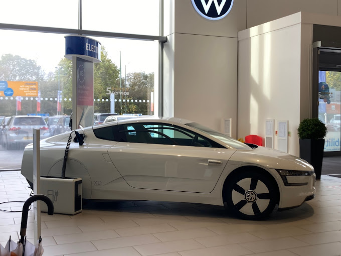 johnsons-volkswagen-solihull-photo-3