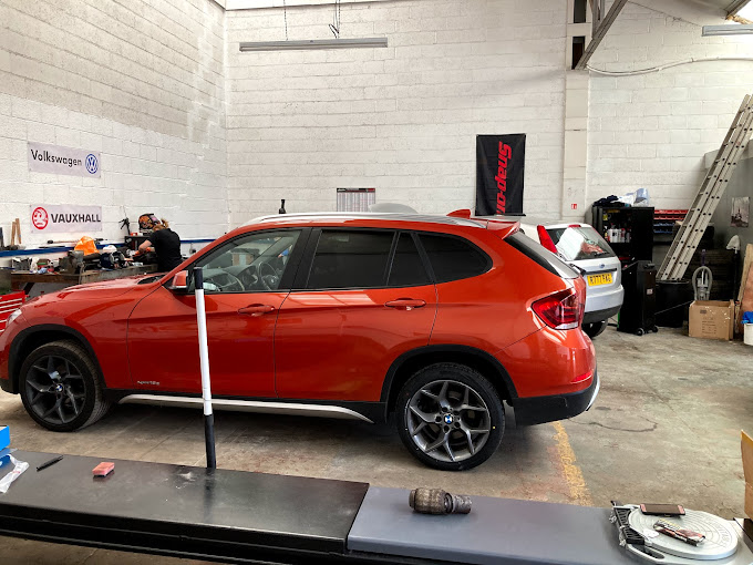 hastingwood-auto-services-photo-3