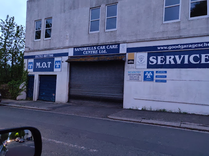 sandwells-car-care-centre--photo-1