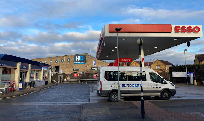 hiq-tyres--autocare-peterborough-photo-5