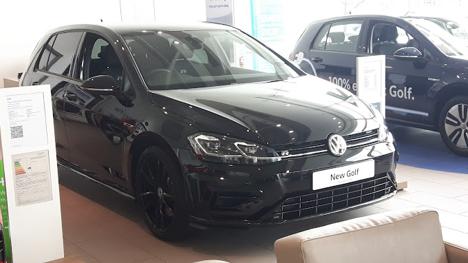 johnsons-volkswagen-tamworth-photo-2