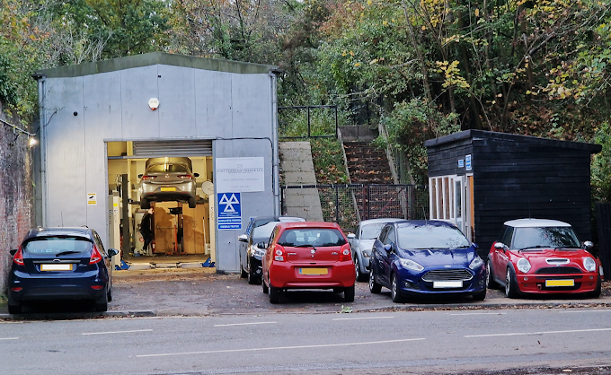 fort-fareham-garage-photo