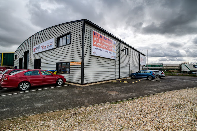 innout-auto-centres---spalding-photo-3