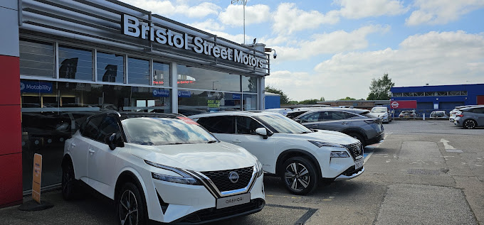 bristol-street-motors---nissan-ilkeston-photo-4