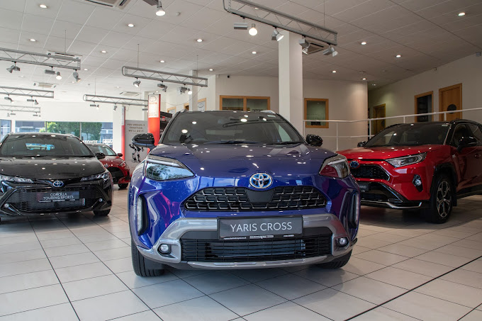 rrg-toyota-macclesfield-photo-6