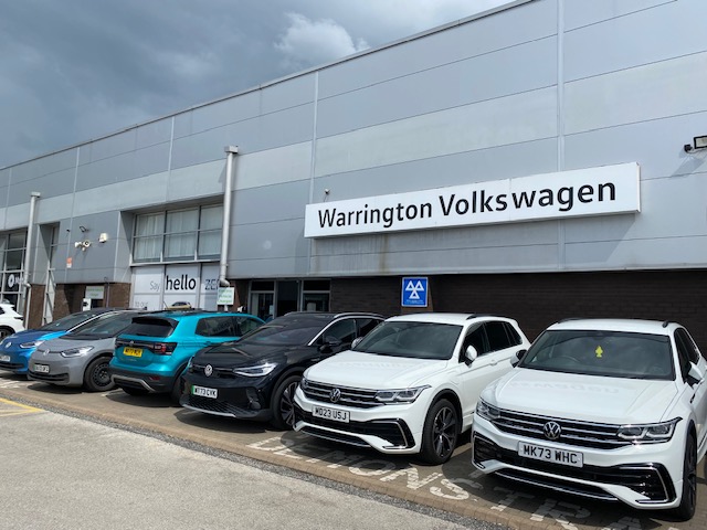 johnsons-volkswagen-warrington-photo-2