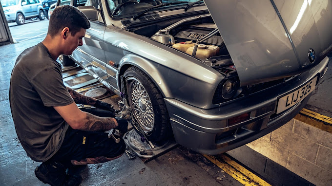 golding-barn-garage-photo