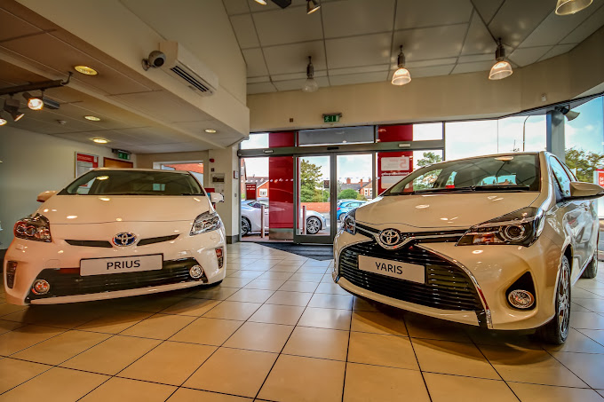 rrg-toyota-altrincham-photo