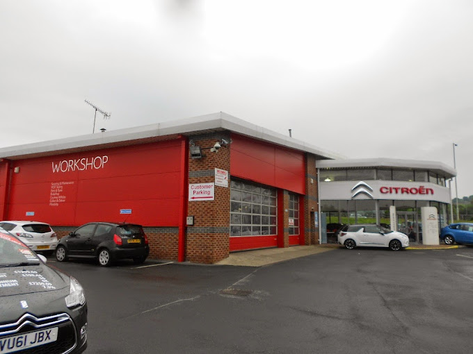 evans-halshaw-citroen---rotherham-photo-5