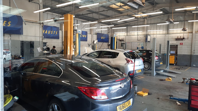 elite-garages-southampton-photo-2