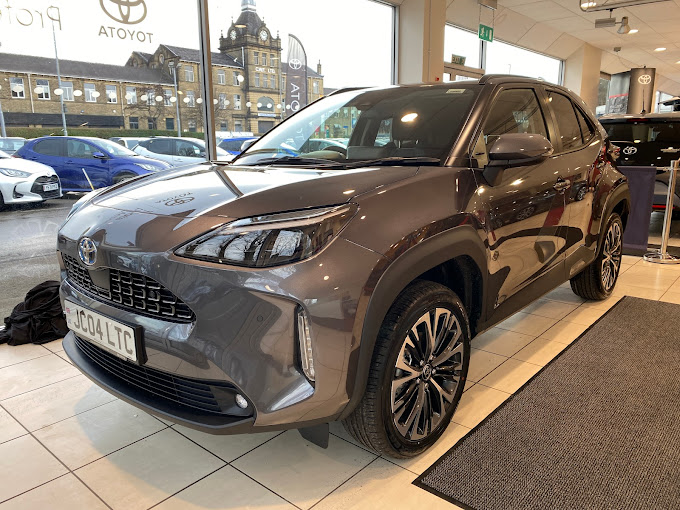 rrg-toyota-huddersfield-photo-3