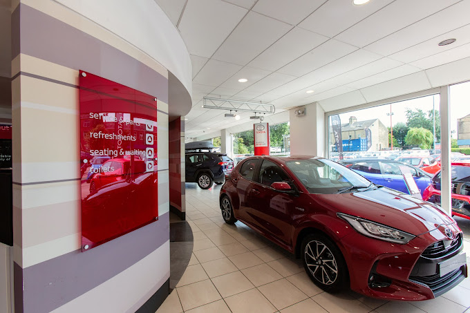 rrg-toyota-huddersfield-photo-7