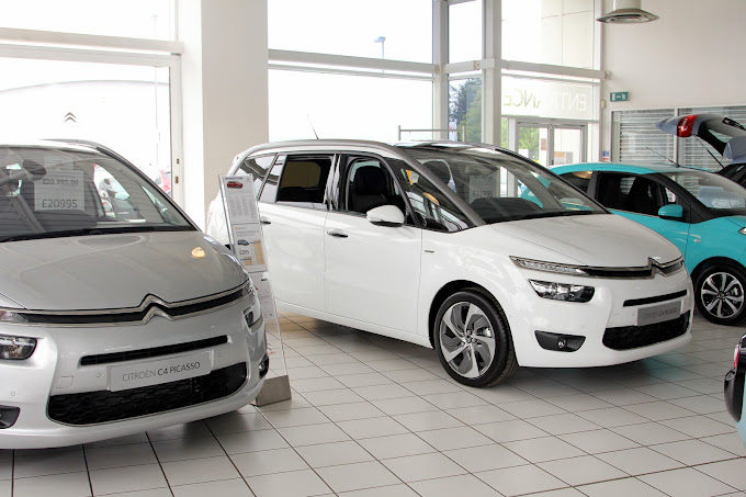 evans-halshaw-citroen---hull-photo-2