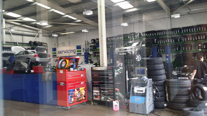 formula-one-autocentre---southampton-hedge-end-photo