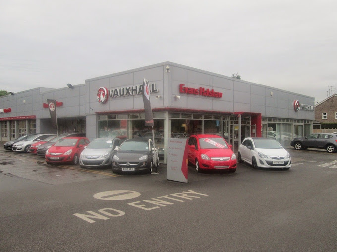 evans-halshaw-vauxhall---horsforth-photo-7