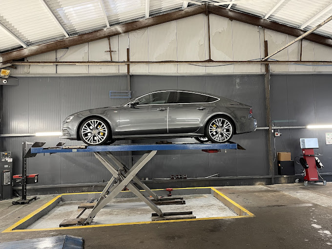 premier-motor-services-photo