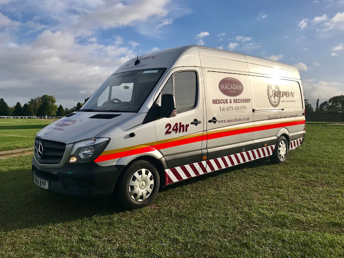 macadams-rescue-ripon--tyres-photo