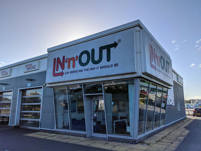 innout-autocentres-stockton-photo-1