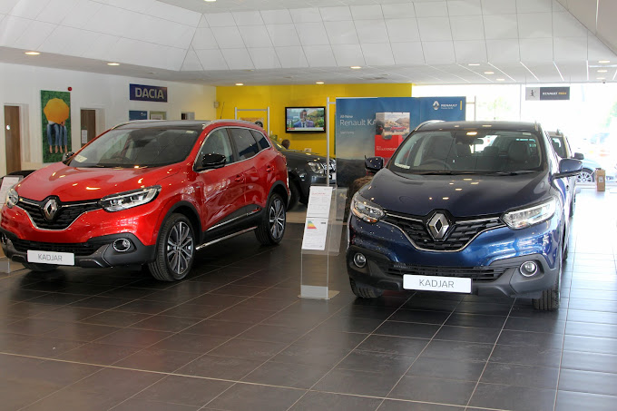 evans-halshaw-renault---middlesbrough-photo