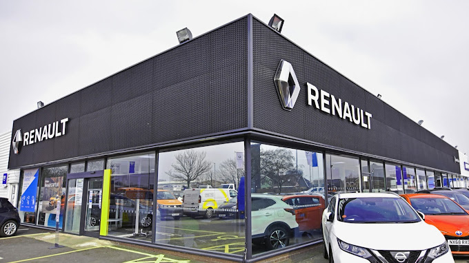 evans-halshaw-renault---middlesbrough-photo-2